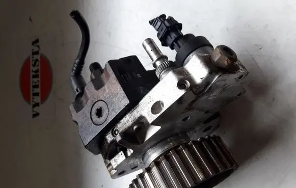 Ford Focus C-MAX Fuel injection high pressure pump 0445010089