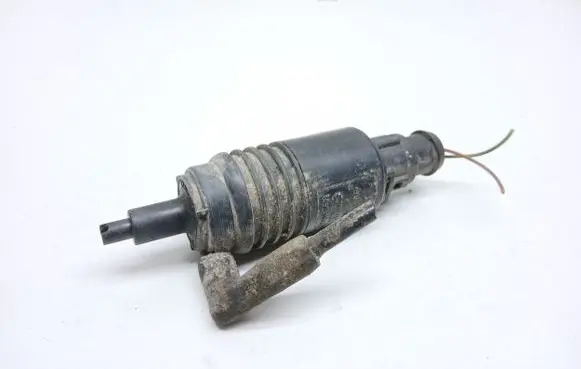 Audi 80 90 S2 B4 Windscreen/windshield washer pump 4A0955651
