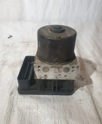 Audi A3 S3 8L ABS Pump 1C0907379E