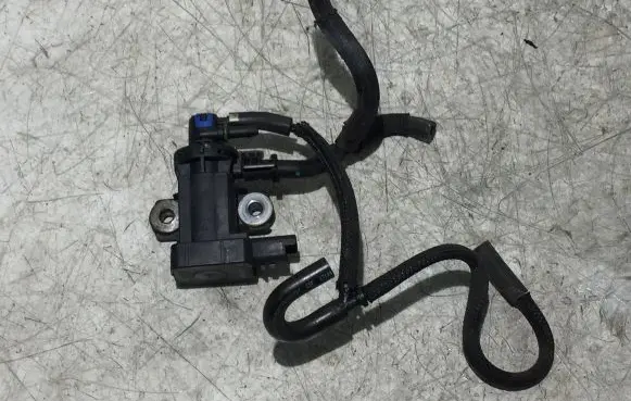 Peugeot Boxer Turbo solenoid valve 9808206880 15652840