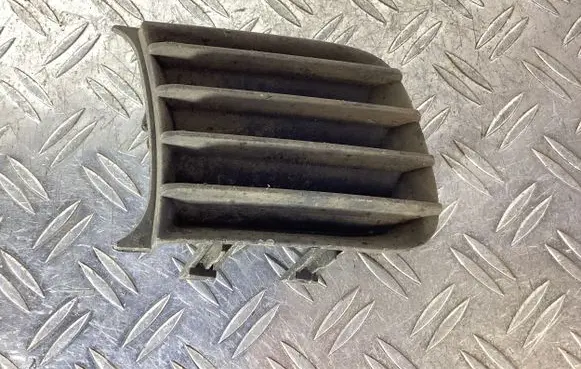 Toyota Corolla E110 Front fog light trim/grill 8148102030