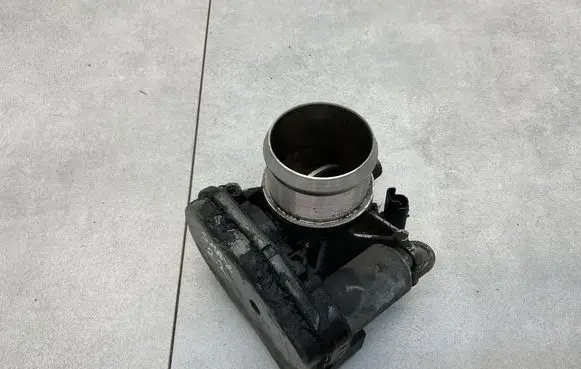 Ford S-MAX Throttle valve 9687888280