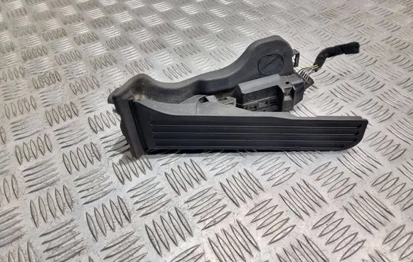 Audi A3 S3 8P Accelerator throttle pedal 1K1721503L 11013404 6PV00860000