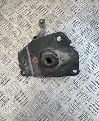 Peugeot 307 Engine mount bracket 96230491 96582521