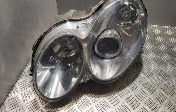Mercedes-Benz CLK A209 C209 Headlight/headlamp 15697500 1307329072