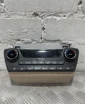 Hyundai Tucson TL Climate control unit 97250D3XXX