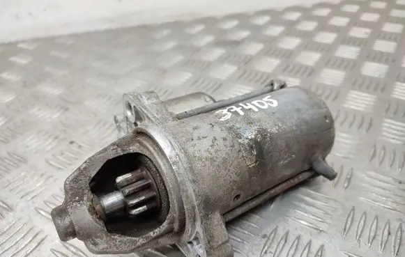 Skoda Roomster (5J) Starter motor 31285512 AV6N11000CA