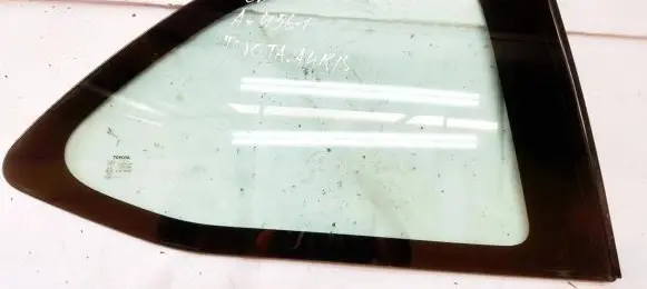 Toyota Auris 150 Rear side window
