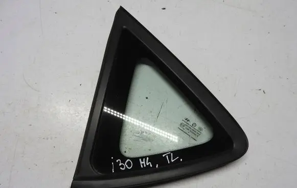 Hyundai i30 Front triangle window/glass T9J5G