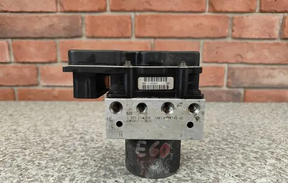 BMW 5 E60 E61 ABS Pump 6769703 6769705 0265950375
