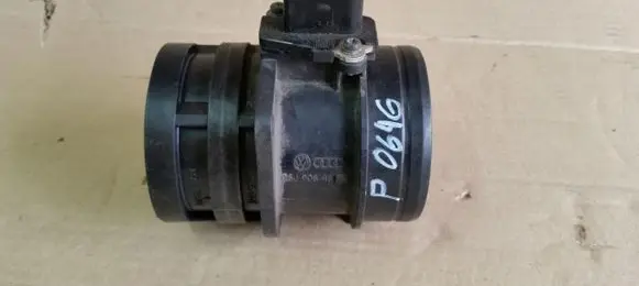 Volkswagen Scirocco Mass air flow meter 06J906461B