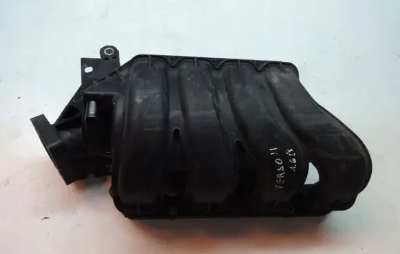 Toyota Corolla Verso AR10 Intake manifold