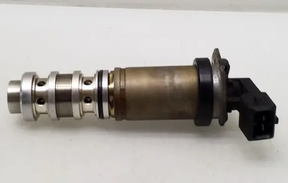 BMW 6 F12 F13 Camshaft vanos timing valve PA66TGF35 KG220300