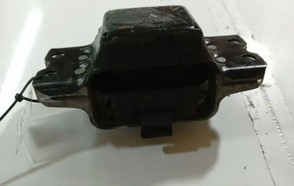 Audi A3 S3 8P Engine mount bracket 1K0199555