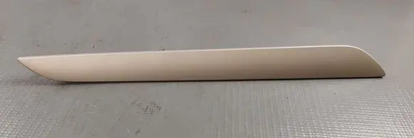 Audi Q3 8U Front door trim bar 8U0867410