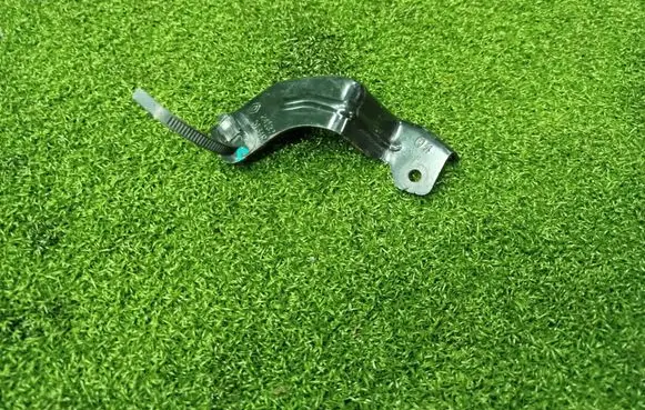 Renault Arkana Other engine bay part 241375134R