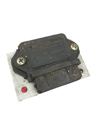Audi 80 90 B3 Ignition amplifier control unit 211905351D