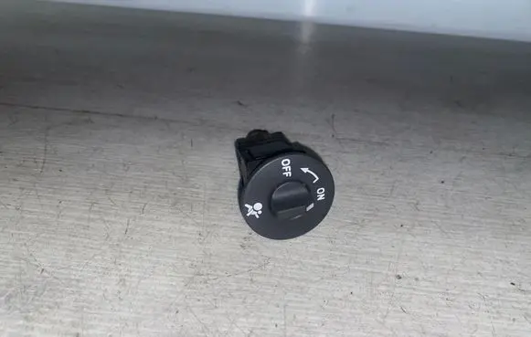 Passenger airbag on/off switch
