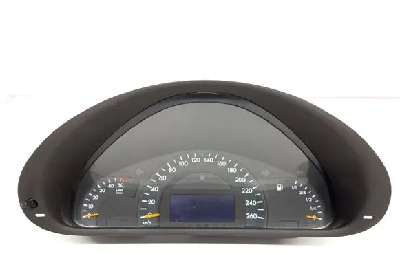 Speedometer (instrument cluster)