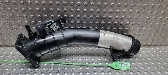 Mercedes-Benz B W246 W242 Air intake hose/pipe S25145867 A2700900644