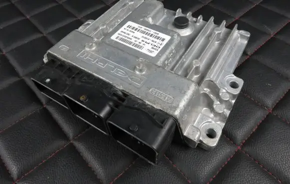 Ford Mondeo MK IV Engine control unit/module AG9112A650AFG 28278440 97RI010012
