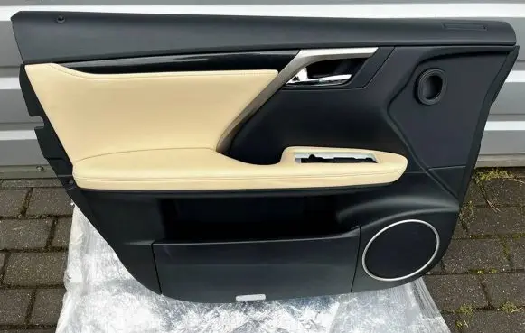 Lexus RX 450H Front door trim bar 