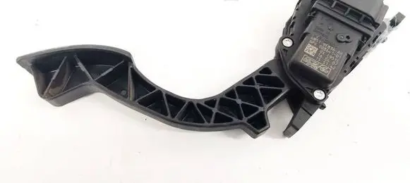 Volvo C30 Accelerator throttle pedal 4M519F836AH