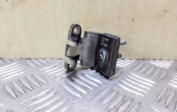 Volkswagen PASSAT B5.5 Tailgate/trunk/boot hinge 3B9827301E
