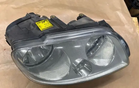 Volkswagen Caddy Headlight/headlamp 2K0941006B 27012006 4VFX13005AF