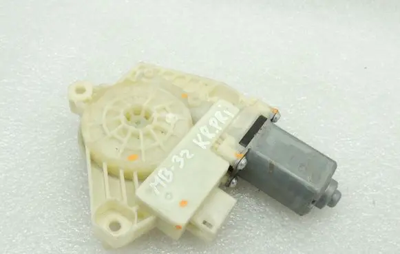 Mercedes-Benz C AMG W205 Front door window regulator motor A2059060013 A2139069901