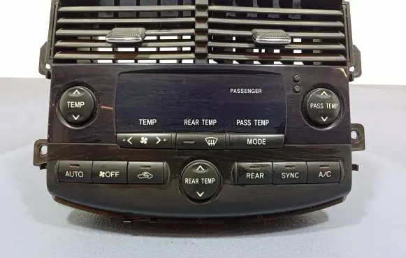 Toyota Sienna XL20 II Climate control unit 84010-08030