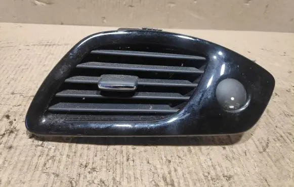 Renault Scenic III - Grand scenic III Dashboard side air vent grill/cover trim