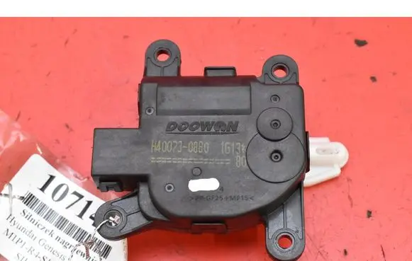 Hyundai Genesis Air flap motor/actuator H400730880