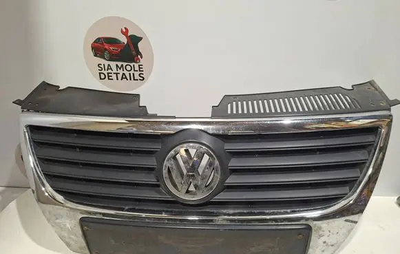Volkswagen PASSAT B6 Front grill 3C0853651B