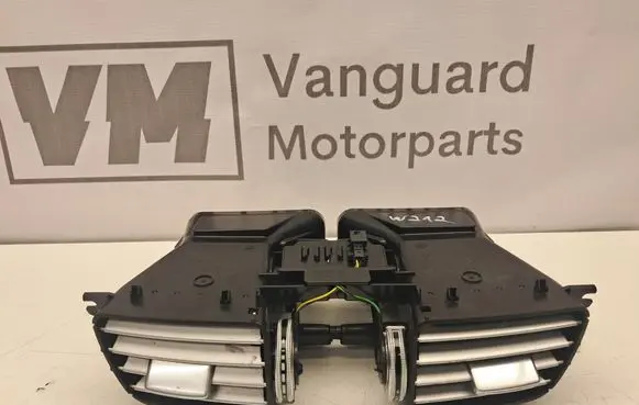 Mercedes-Benz E W212 Dash center air vent grill A2128303154