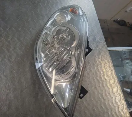 Renault Master III Headlight/headlamp 260100051R