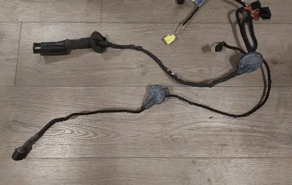 Audi A4 S4 B7 8E 8H Front door wiring loom 8K0971030
