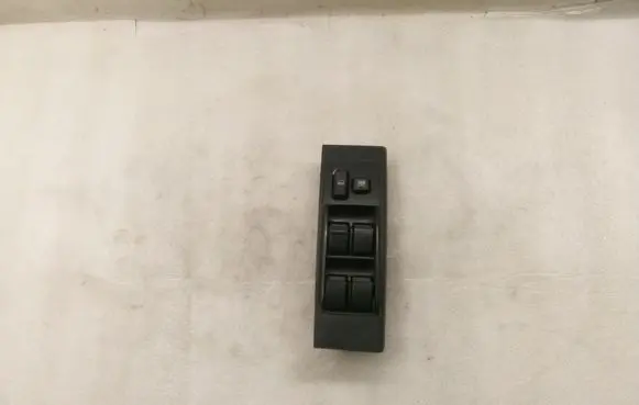 Toyota Corolla Verso AR10 Quarter vent window switch 848200F030