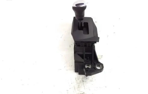 Lexus CT 200H Gear shifter/selector 75C833LHD