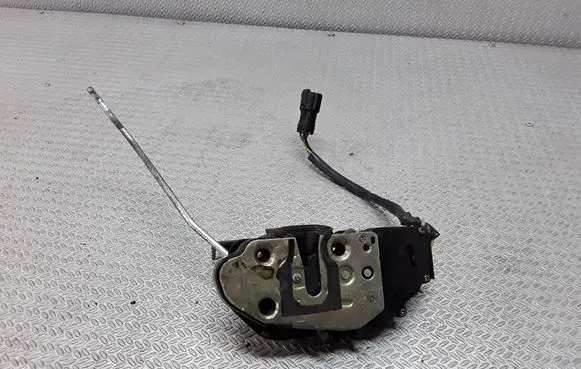 KIA Carnival Front door lock