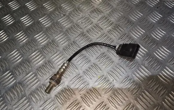 Volkswagen Polo IV 9N3 Lambda probe sensor 03C906262