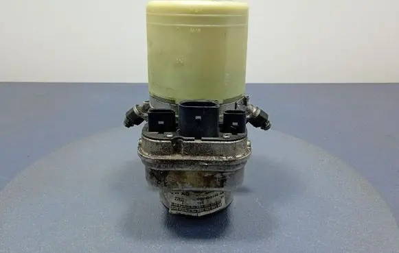 Seat Ibiza III (6L) Power steering pump 6Q0423156AB