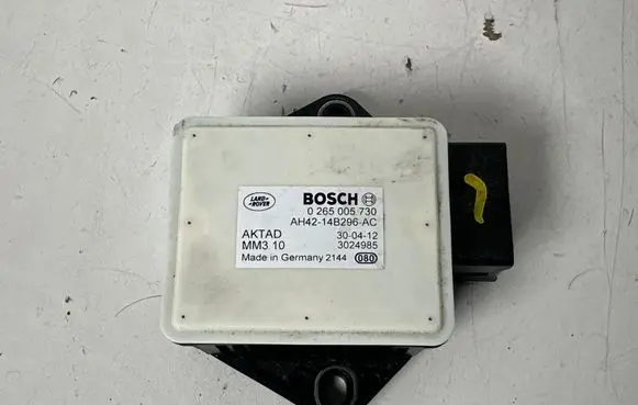 Land Rover Discovery 4 - LR4 ESP acceleration yaw rate sensor AH4214B296AC