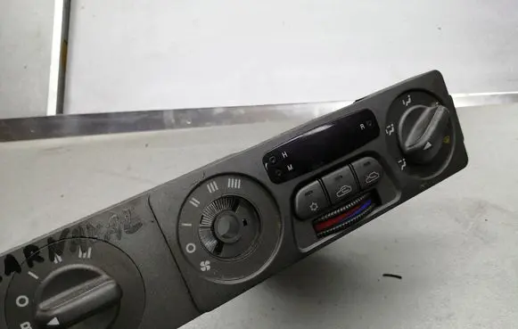 KIA Carnival Climate control unit K57A