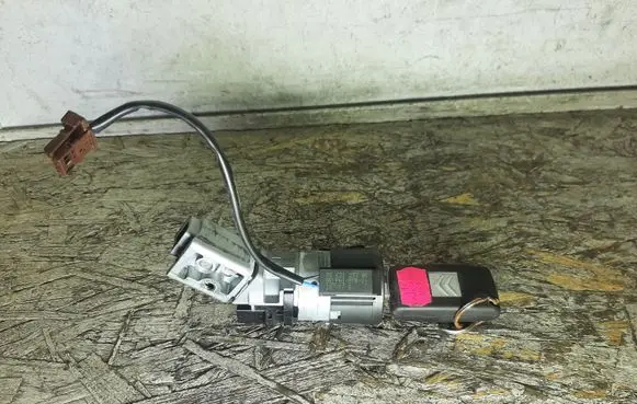 Citroen C4 I Picasso Ignition lock 36410600 9663123380