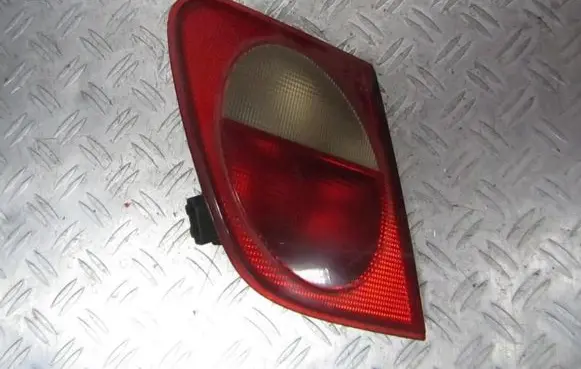 Mercedes-Benz E W210 Tailgate rear/tail lights a2108201164 197501