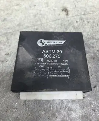 Audi A6 S6 C4 4A Tow bar relay 506275