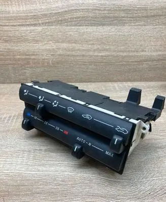 Ford Focus Climate control unit 