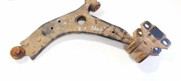 Ford Focus Front lower control arm/wishbone