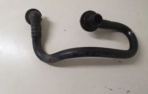 Audi A4 S4 B7 8E 8H Vacuum line/pipe/hose 8E2611931M